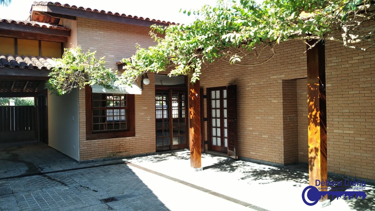 Casa à venda com 4 quartos, 220m² - Foto 14