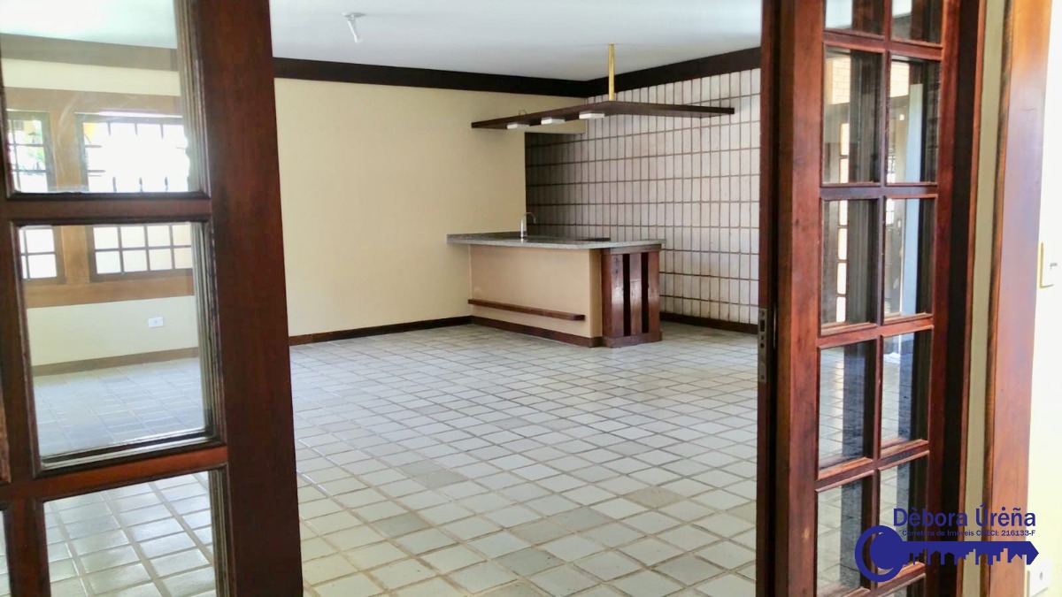 Casa à venda com 4 quartos, 220m² - Foto 7